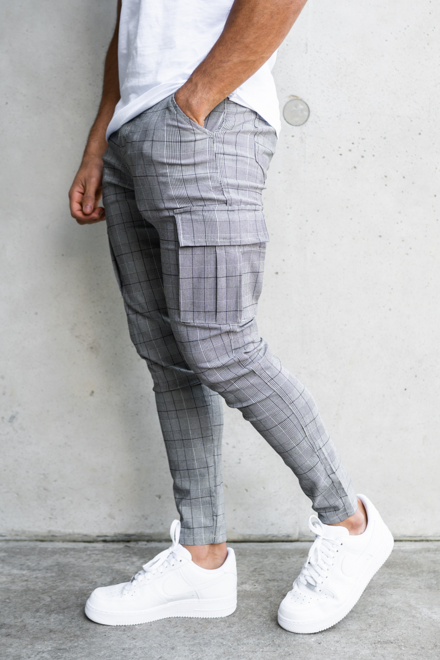 THE TAYLOR CARGO PANTS - GRIJS