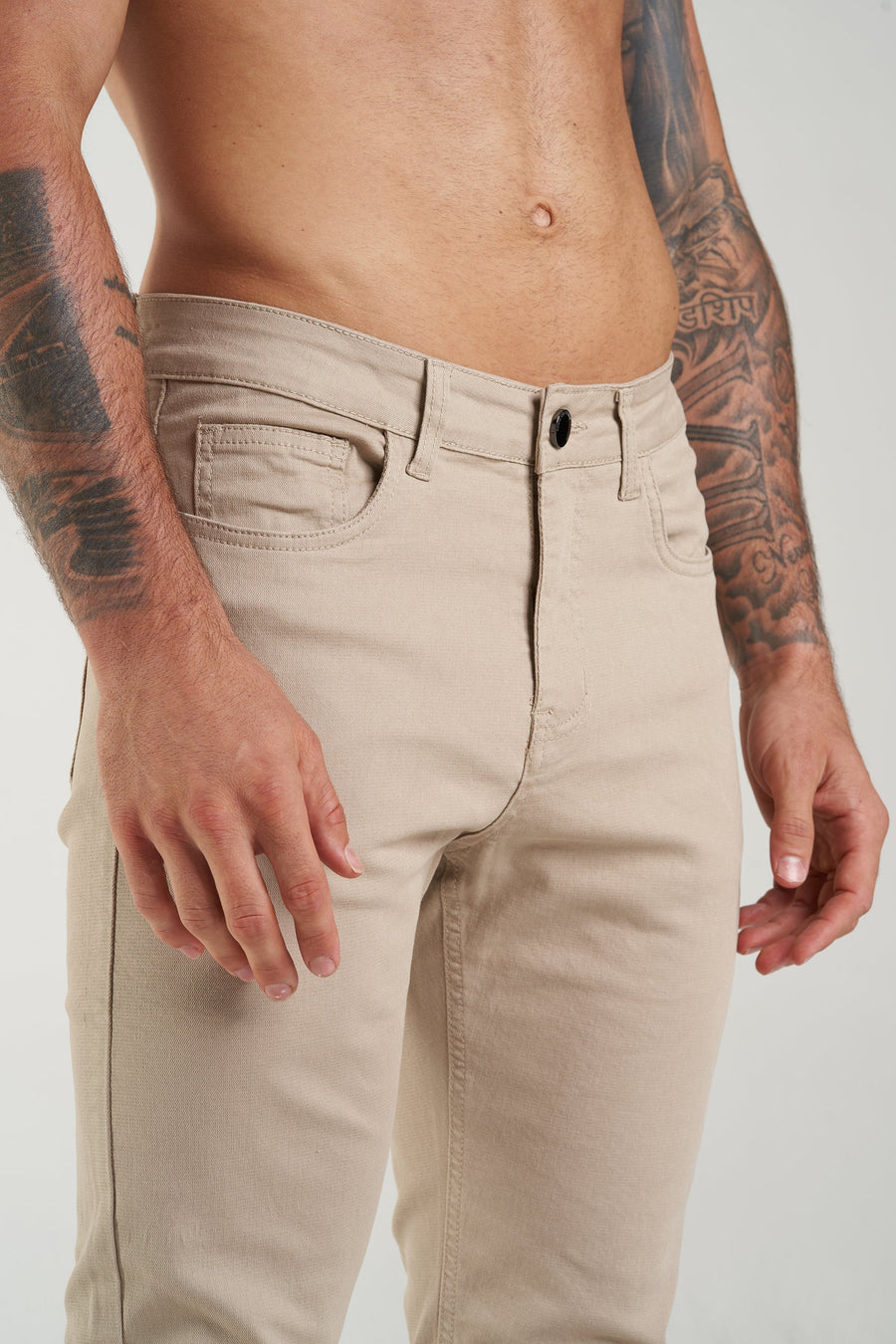 THE CALLUM JEANS - BEIGE