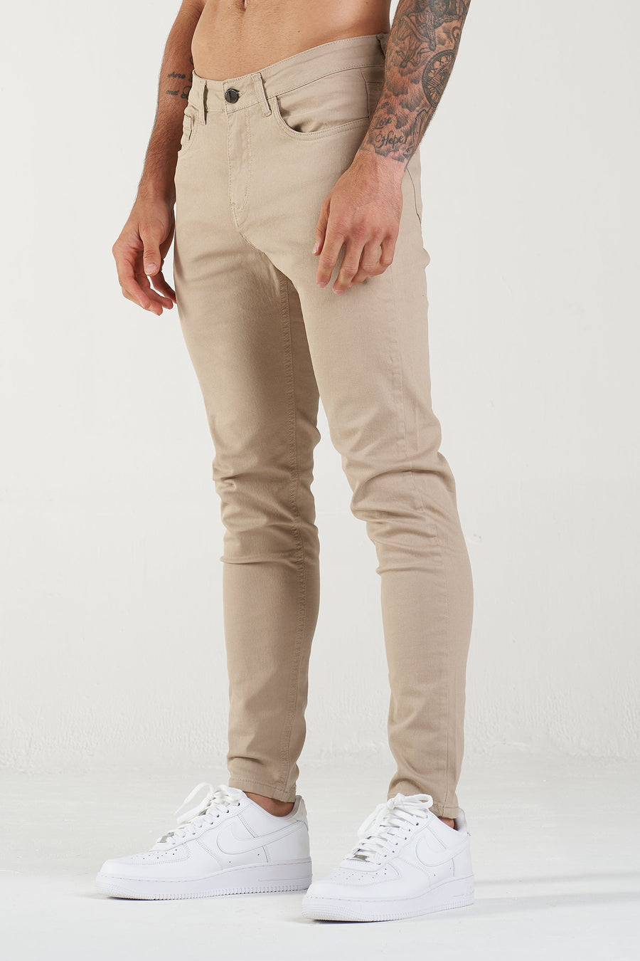 THE CALLUM JEANS - BEIGE