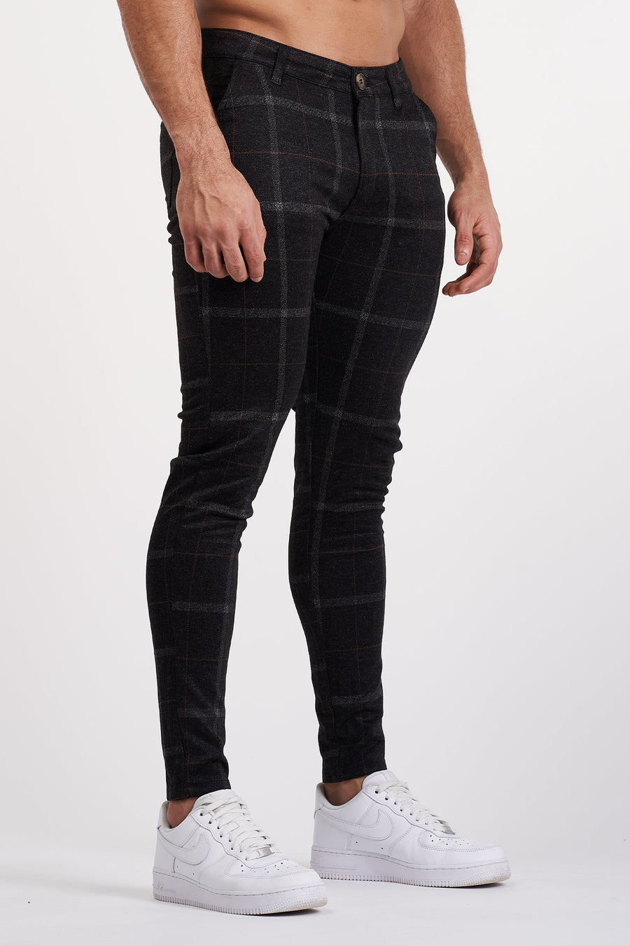 THE IZAYA TROUSERS - ZWART